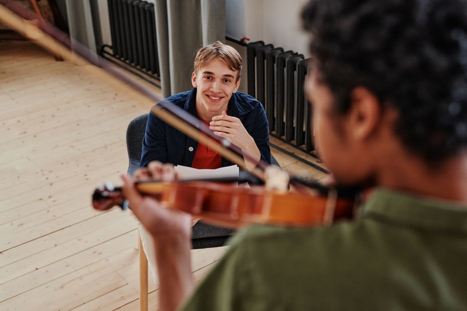Violin Lessons Online: Learn Faster with Expert Guidance